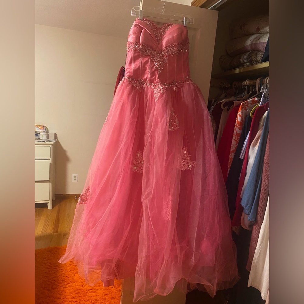 Pink Ball gown dress adjustable lace in the back-New and never worn
